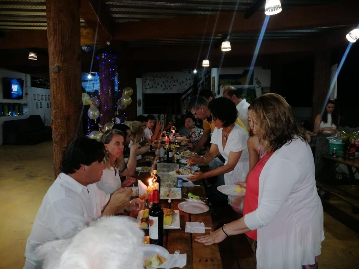 Hostal Luz De Luna ปาโลมิโน ภายนอก รูปภาพ